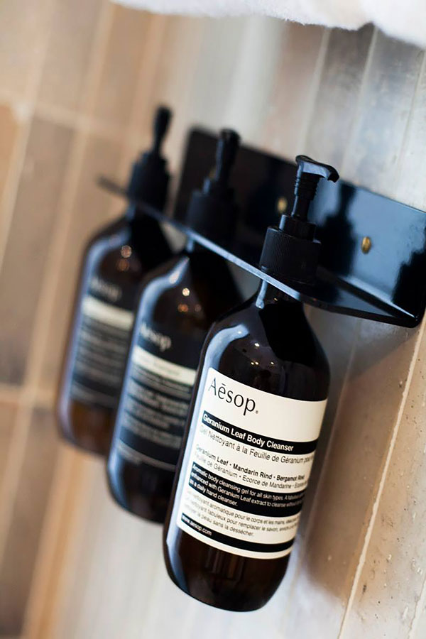 1511142_648482481861616_1304794855_n